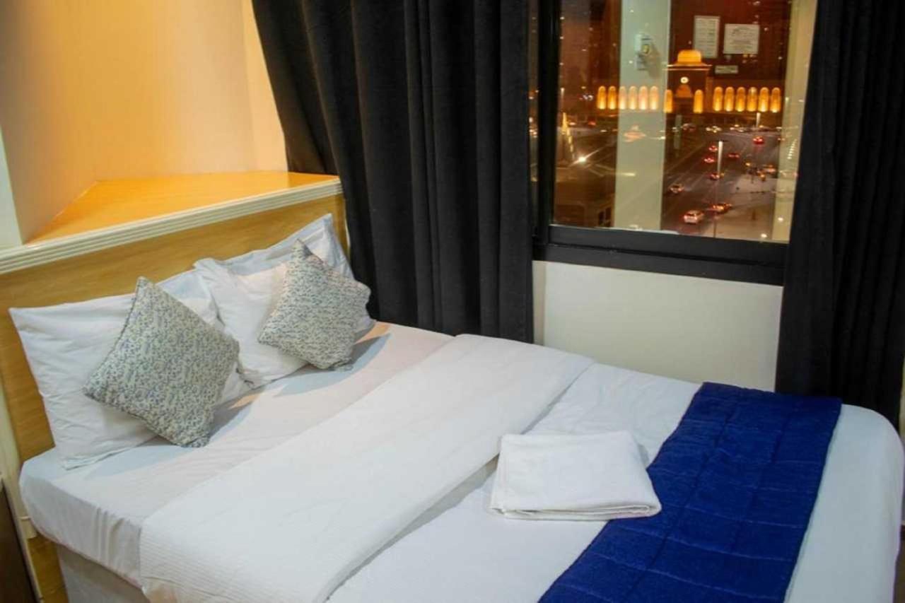 Sharjah Plaza Hotel Bagian luar foto